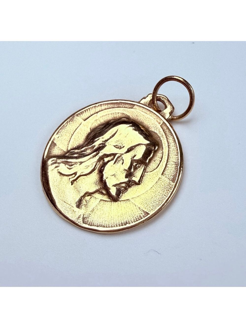 18K Yellow Gold Jesus Protection Religious Medallion Pendant Charm Necklace - Picture 7 of 9